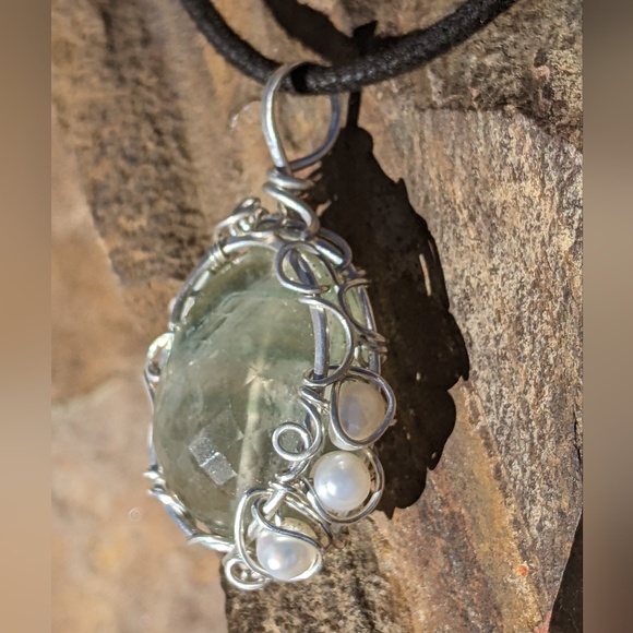 Hand Crafted 925 Sterling Silver Pendant Necklace Faceted Green Fluorite Gem - Picture 5 of 16